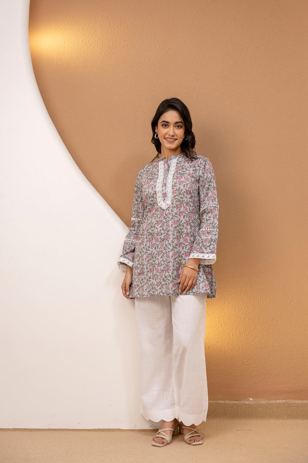 Meher Printed Kurti & Pant Set