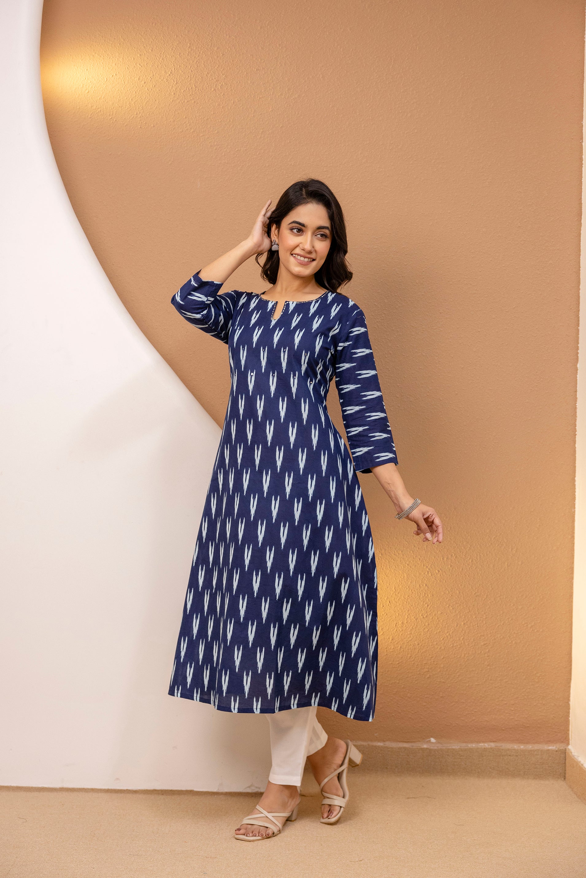 Neelamrit Kurti Set