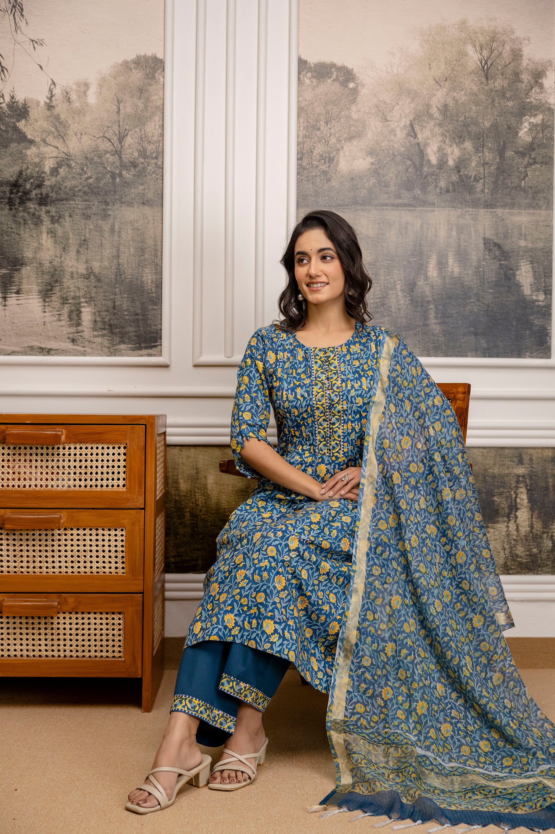 Mehka Neel Kurta Set