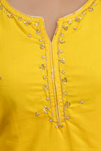 Sunehri Gul Kurta Set